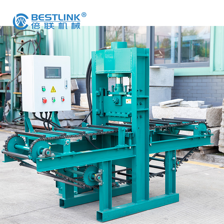 Непрерывная сплит -лицевая мазаическая полоса полоса стены.