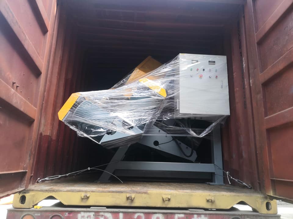 Стопная пила виниров загружается и доставка в Америку 4