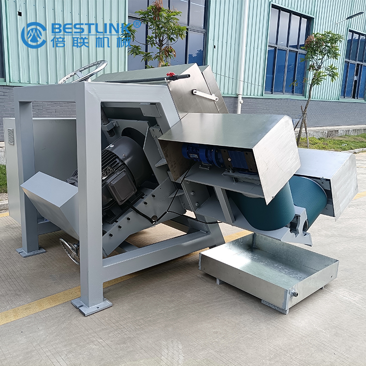 Могучий камень